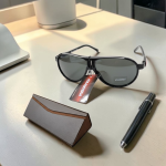 LUNETTES CHIC CARERAA  DEUX COULEURS AVEC ETUI  ELEGENT